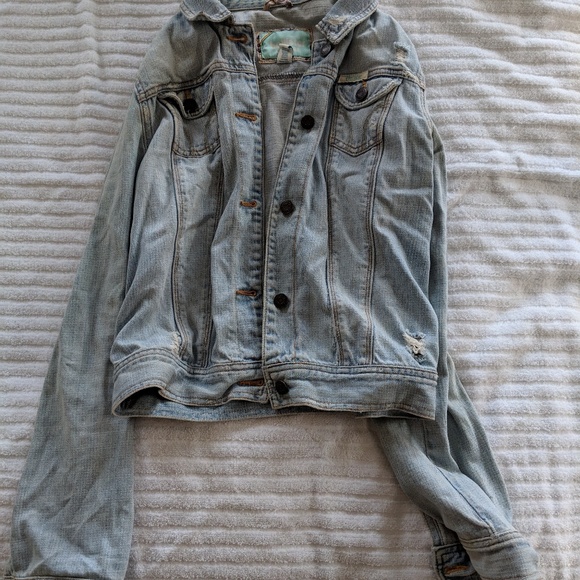 Jean jacket - Picture 2 of 4